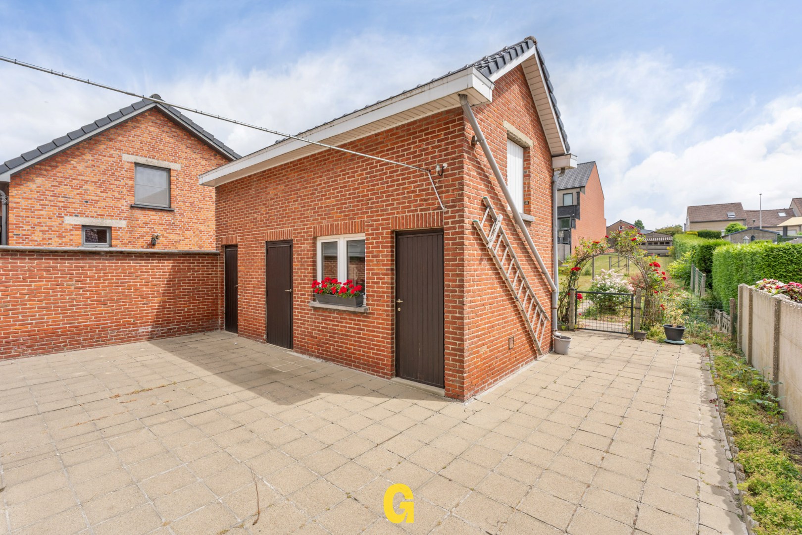 Halfopen te renoveren woning met tuin op 5a95ca, met achteraan toegang via de Wijnlaan - foto 4