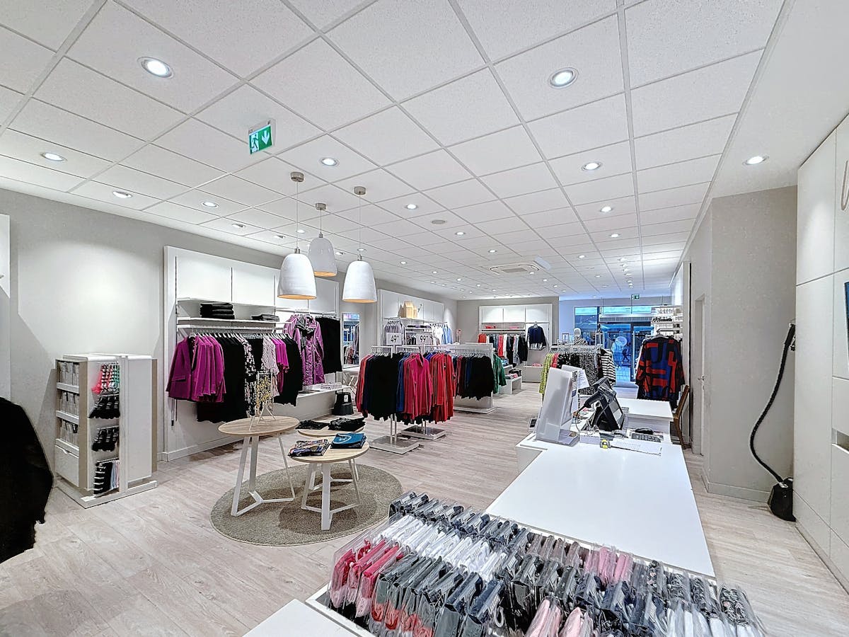 Handelspand van ca. 400 m² te huur in centrum Kortrijk - foto 3