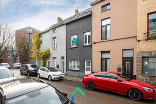AlgemeenDeze woning is gelegen in de Herderstraat in Gent, op een uitstekende locatie waar rust en stedelijke dynamiek perfect samengaan. Dankzij de...
