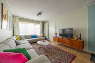 Deze half-open bebouwing op een perceel van 10 are 74 ca is gelegen op een rustige locatie en toch kortbij het centrum van Overpelt. De woning...