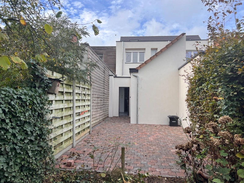 Gezellige, centraal gelegen rijwoning met zonnige tuin en 2 slaapkamers - foto 5