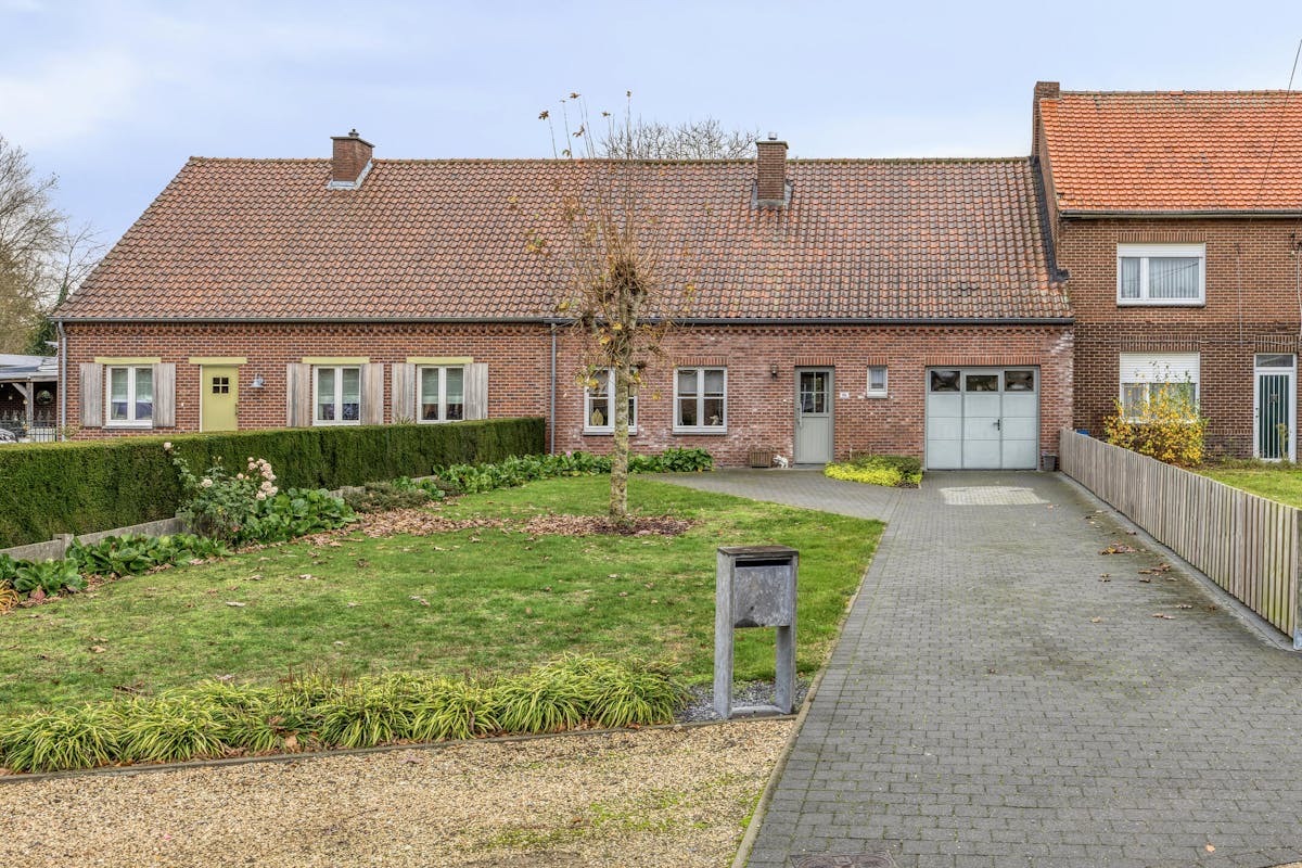 Gelijkvloerse, rolstoelvriendelijk huis te koop op rustige locatie in Molenbeersel - foto 1
