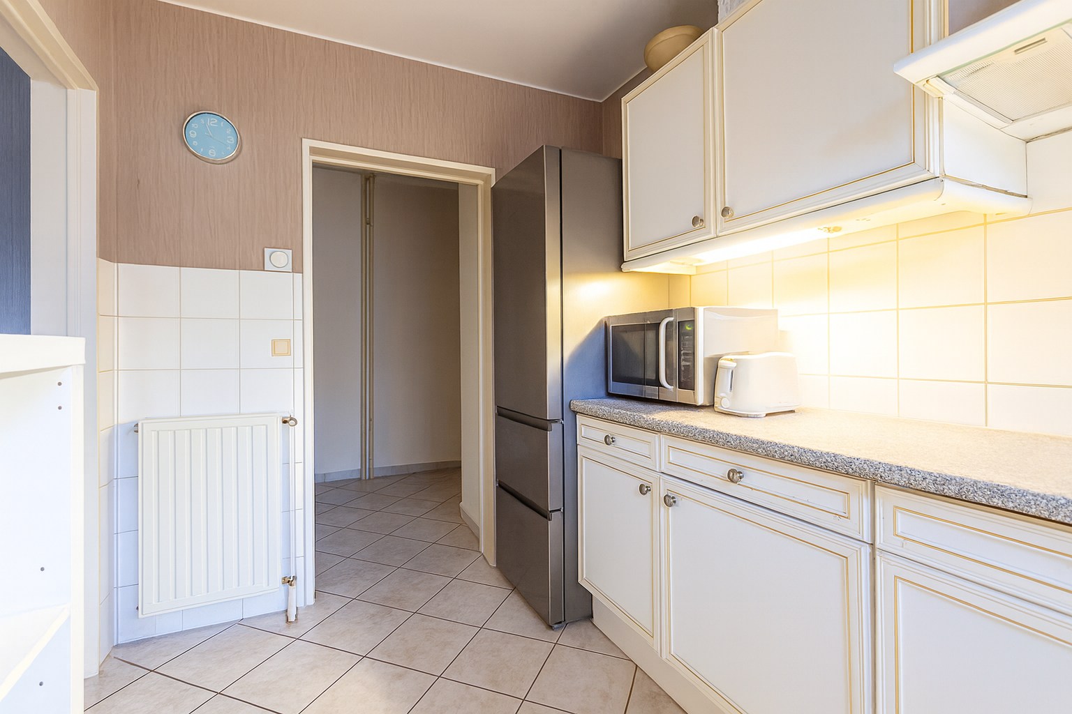 Gelijkvloers appartement met 3 slaapkamers en tuin - foto 4