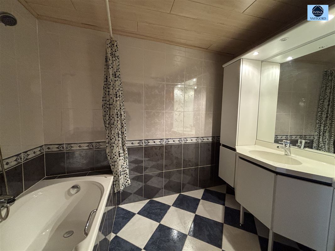 OPBRENGSTEIGENDOM MET 3 APPARTEMENTEN NABIJ HET CENTRUM VAN GERAARDSBERGEN - foto 5