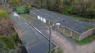 Unieke investeringsopportuniteit! Deze set van 30 afzonderlijke garages, gunstig gelegen op korte afstand van het centrum van Mechelen, wordt in...