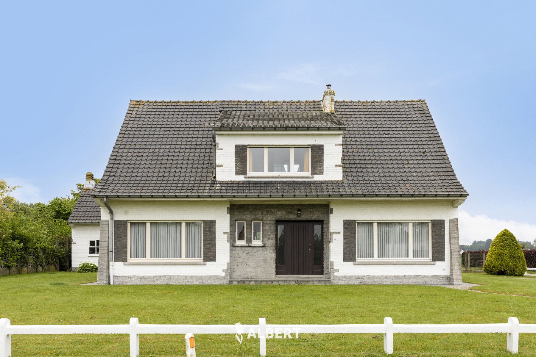Landelijke woning met bouwgrond, bijgebouw en weideland - foto 2