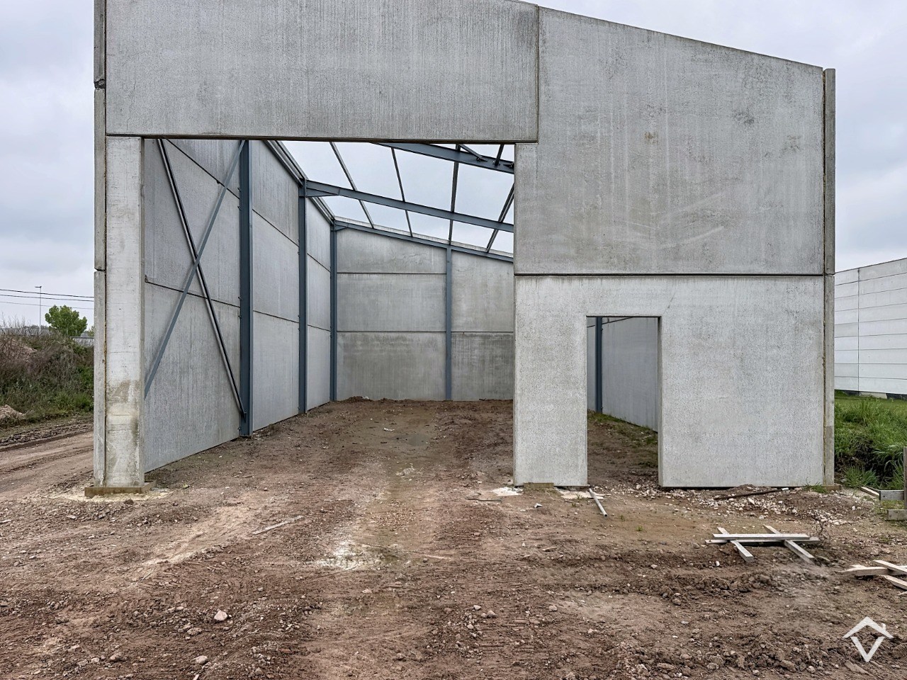 Loods NR A te koop – 180 m² KMO-zone Ardopoort te Roeselare - foto 5