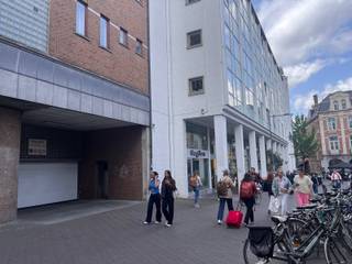 Discover this exceptional underground parking space in a prime location in the vibrant center of Leuven. Located on Tiensestraat/ Alfons...