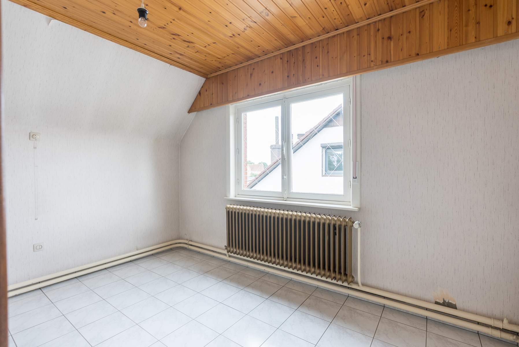 Eigentijdse ruime mansardewoning met karakter - foto 5