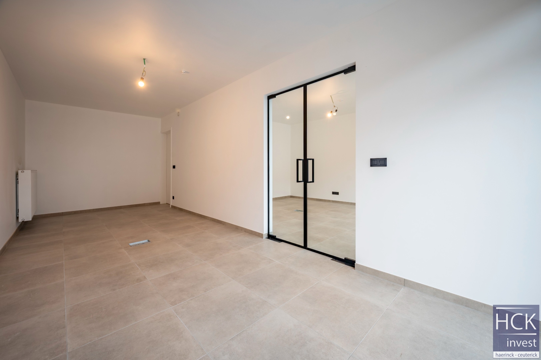 WAREGEM - Kantoorruimte van ca 53 m², instapklaar en energiezuinig! - foto 2