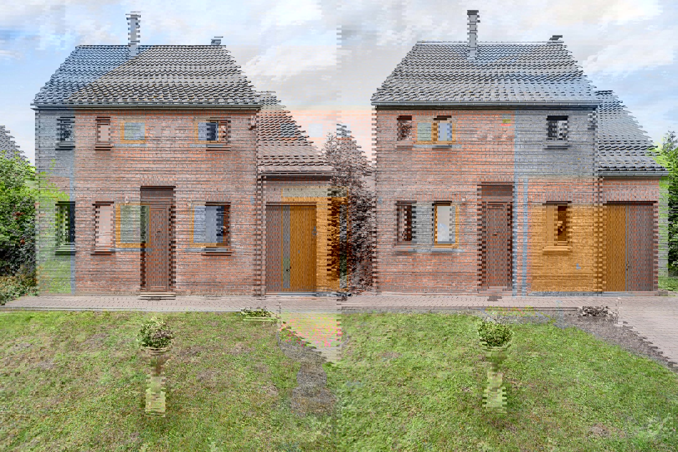 Maison à vendre à Crisnée avec 4 chambres - photo 1