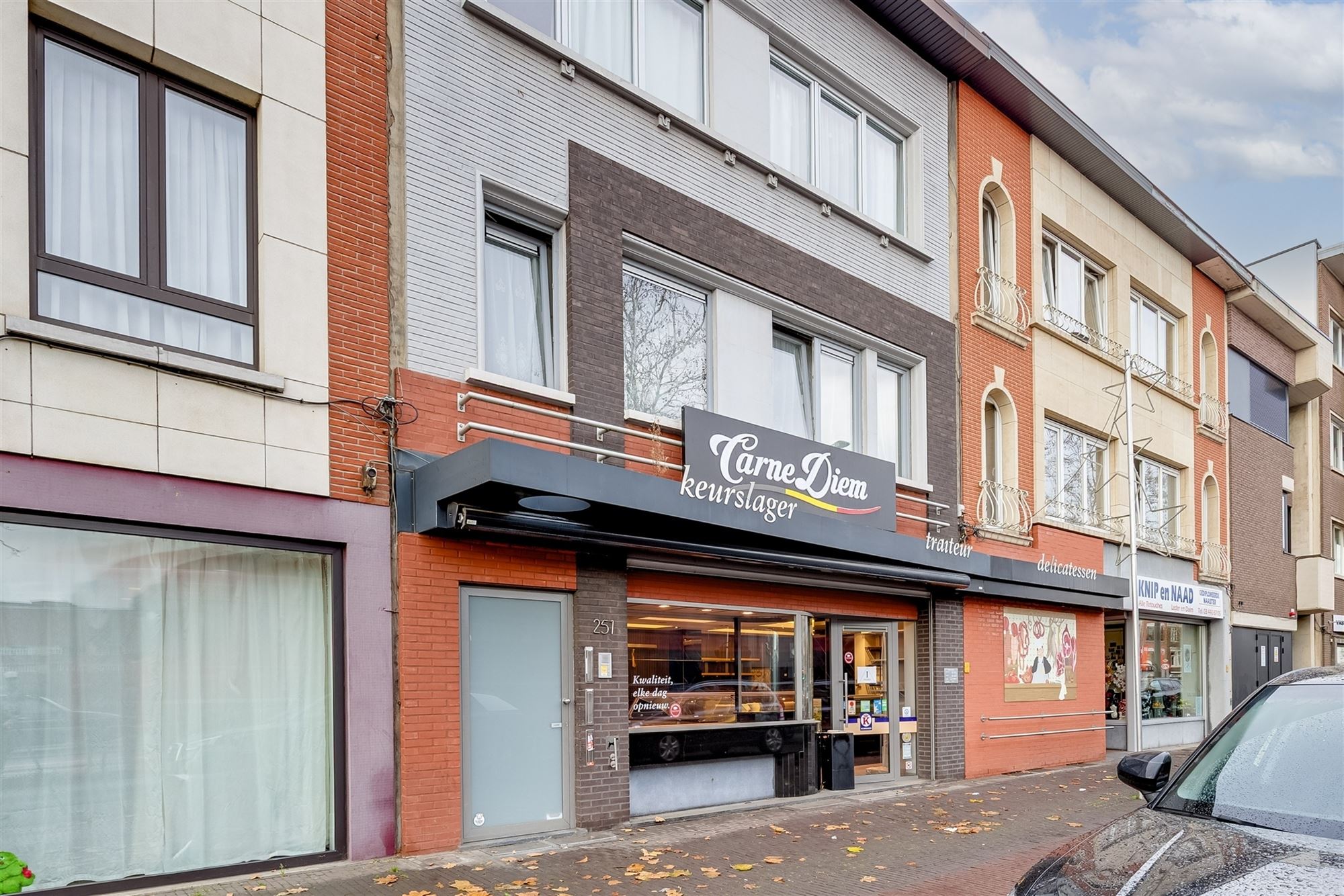 Handelsgelijkvloers op toplocatie in Mortsel - voormalige slagerij  - foto 2