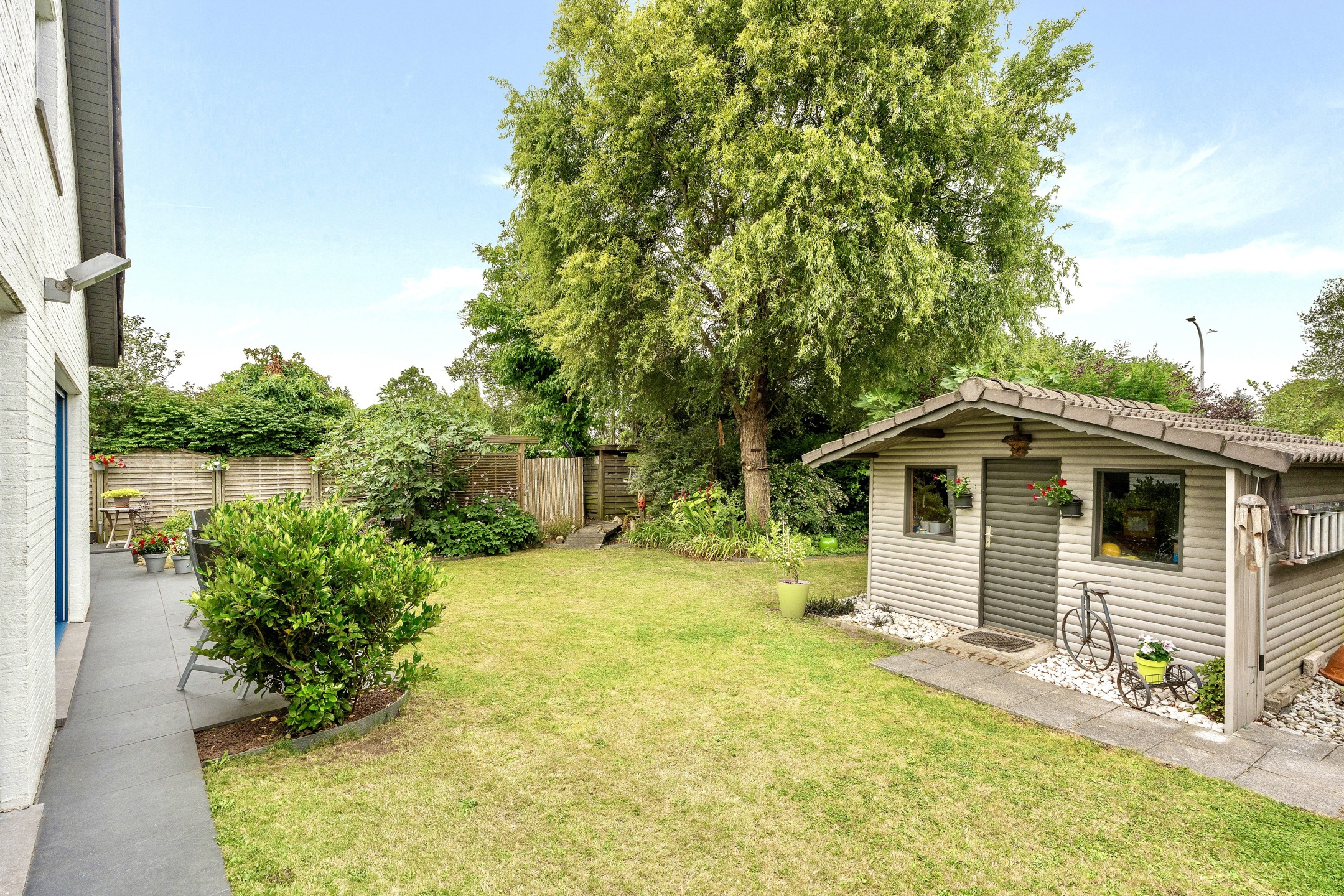 Leuke gelijkvloerse villa met garage en zonnepanelen - foto 4