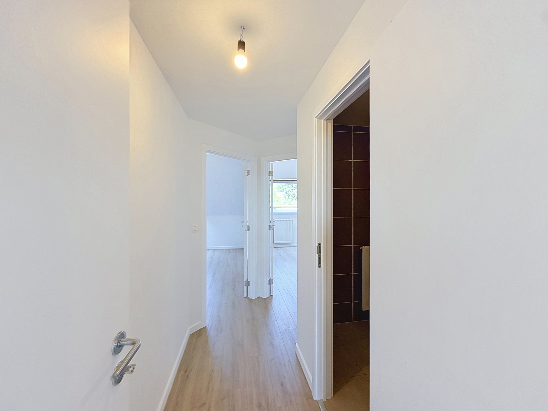 Appartement met 2 slaapkamers in het hart van Waterloo - foto 5