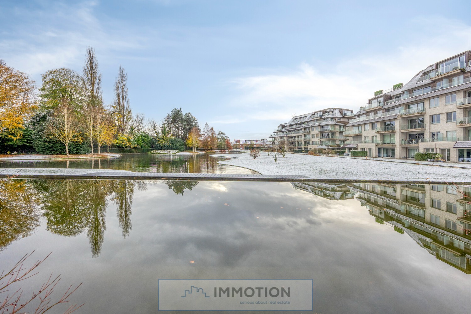 Exclusief appartement met 2 slaapkamers en garage - foto 1