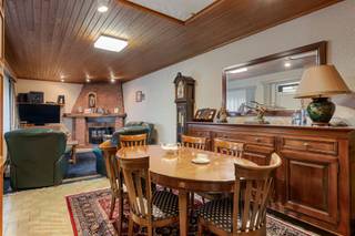 Ruime woning met 6 slaapkamers vlak bij Koersel centrum. Belangrijkste troeven:- Centrale ligging- Handelspand of kantoorruimte op het gelijkvloers...