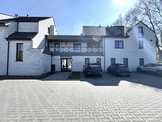 Dit gelijkvloers appartement met tuin bevindt zich in het pittoreske Zutendaal en biedt een unieke woonervaring in een groene omgeving, met...