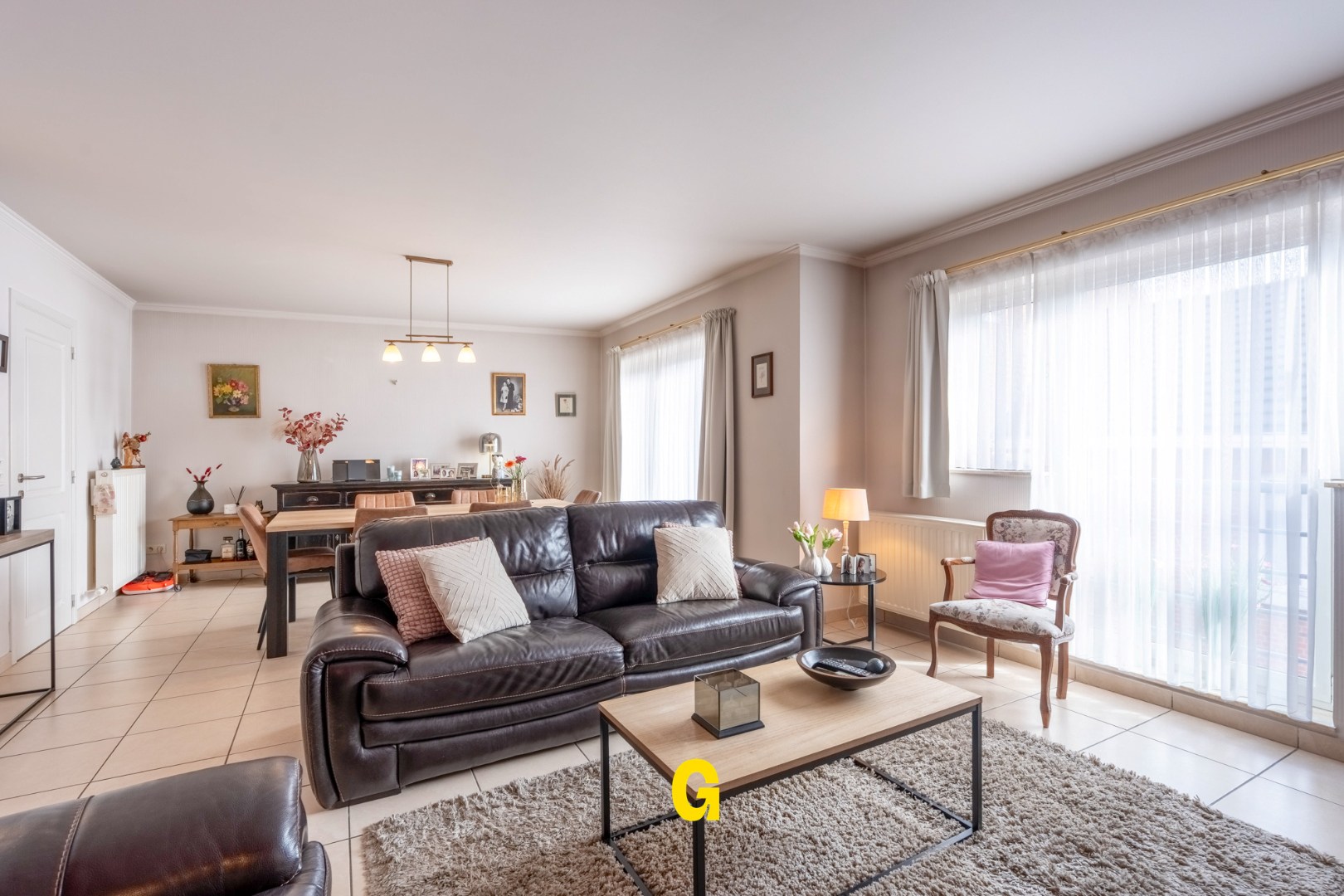 Netjes verzorgd duplex appartement met drie slaapkamers op wandelafstand van de markt - foto 2