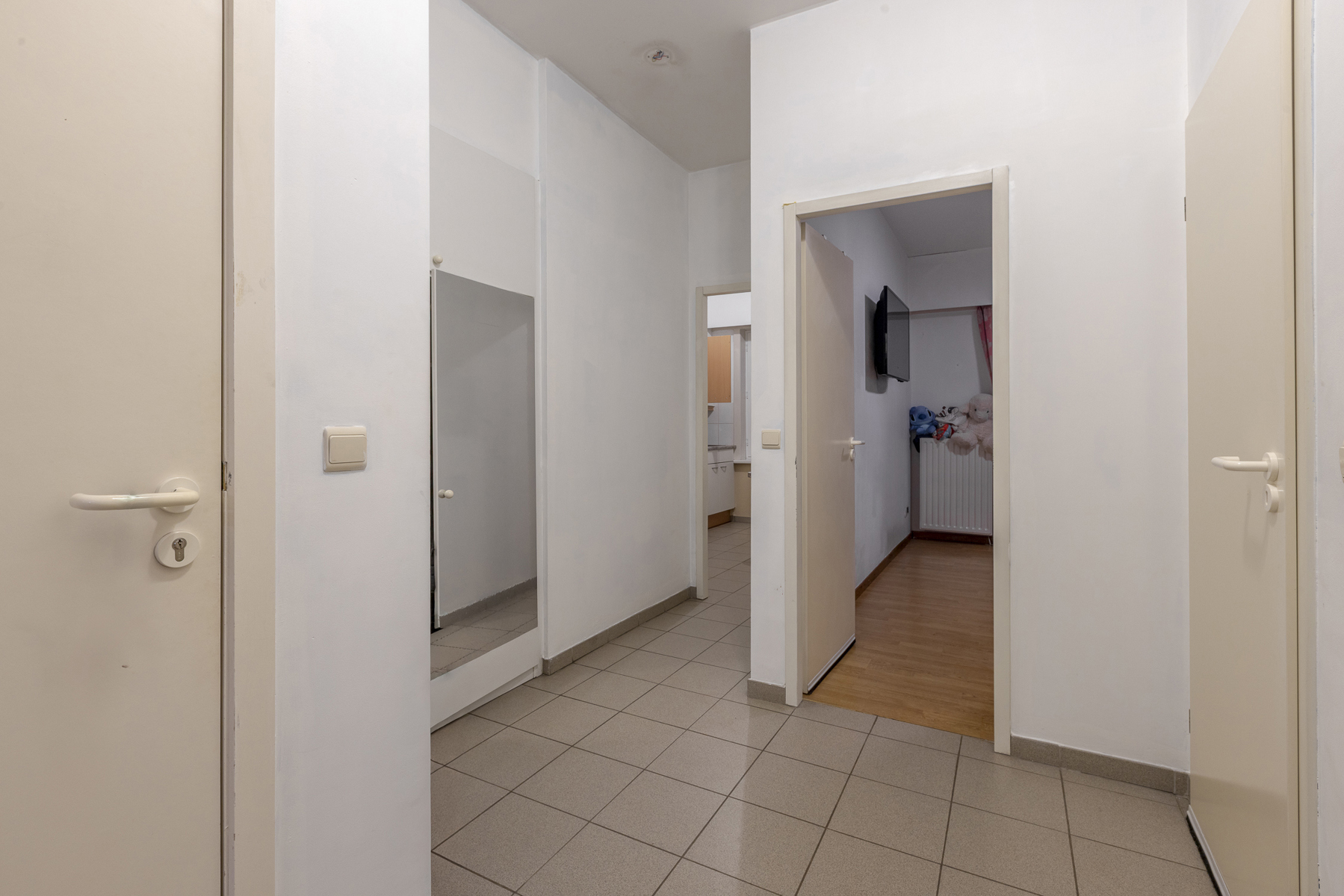 Apartment for sale in Anderlecht with 1 bedroom - photo 5