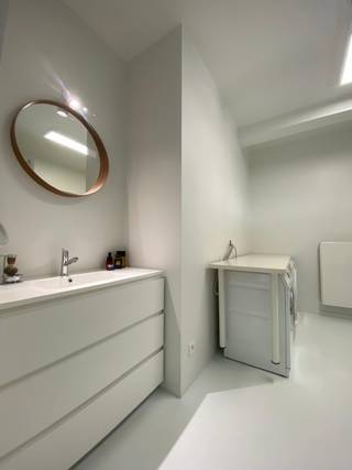 Discrete verkoop - Voor meer informatie gelieve contact op te nemen met Apers Taghnee via taghnee@kmovastgoed.be of via 0475 42 89 58. Dit...