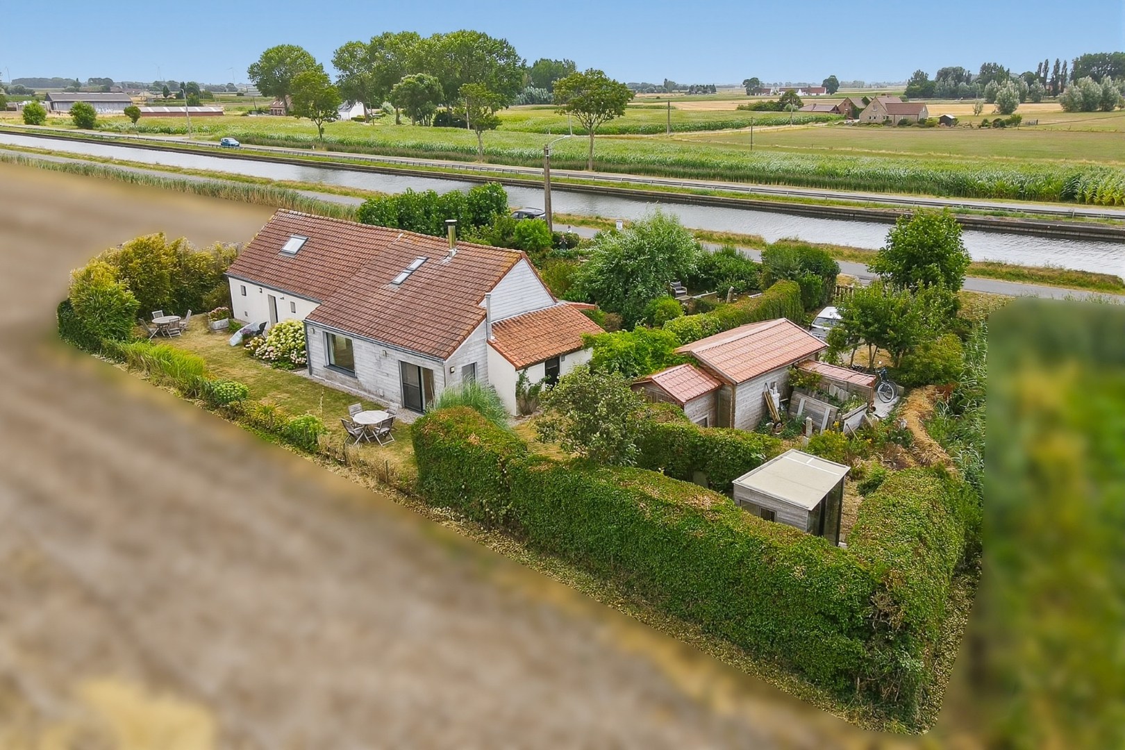 prachtige vrijstaande woning op toplocatie langs het kanaal te Leffinge met uniek panoramisch verzicht - foto 3