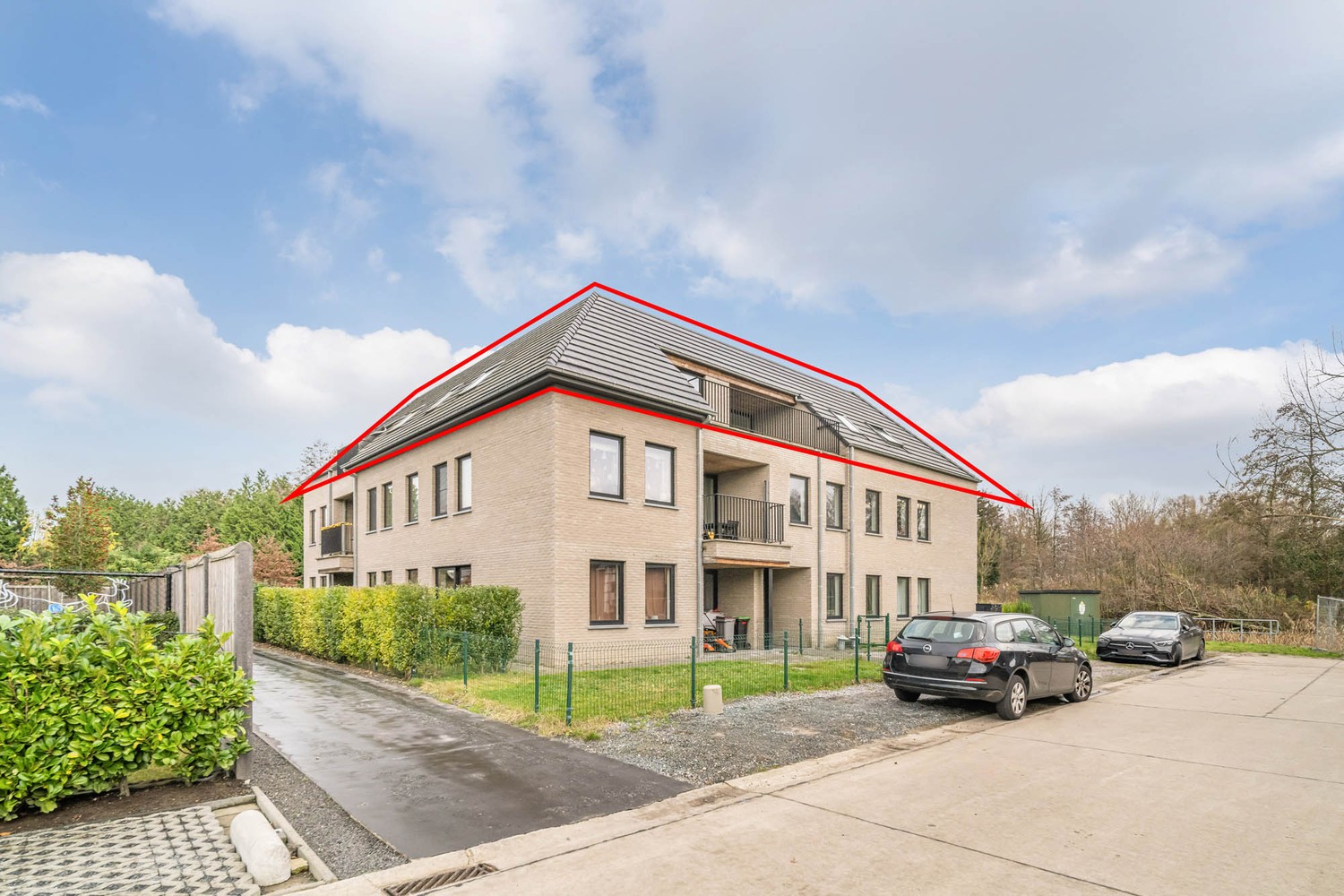 Moderne & ruime penthouse van 167 m² met 3 slaapkamers en 2 zuidwestgerichte terrassen. Loft met 2 staanplaatsen. - foto 1