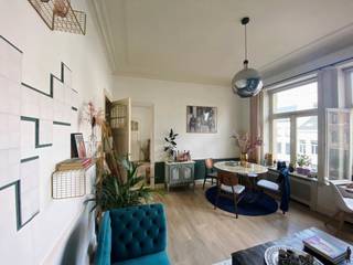 Authentiek 2-slaapkamer appartement op toplocatie.Op de derde verdieping van een statig hoekgebouw aan de Mechelsesteenweg en de Britselei bevindt...