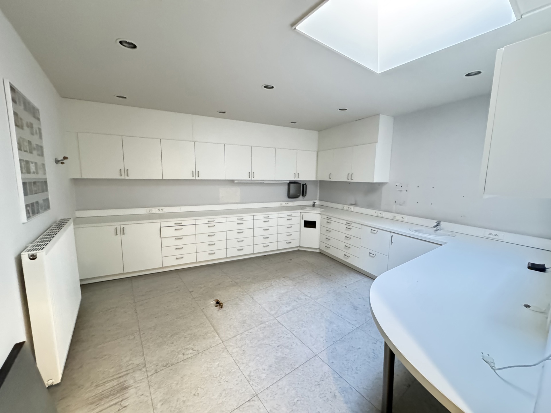 Commercial for rent in Boom - photo 5