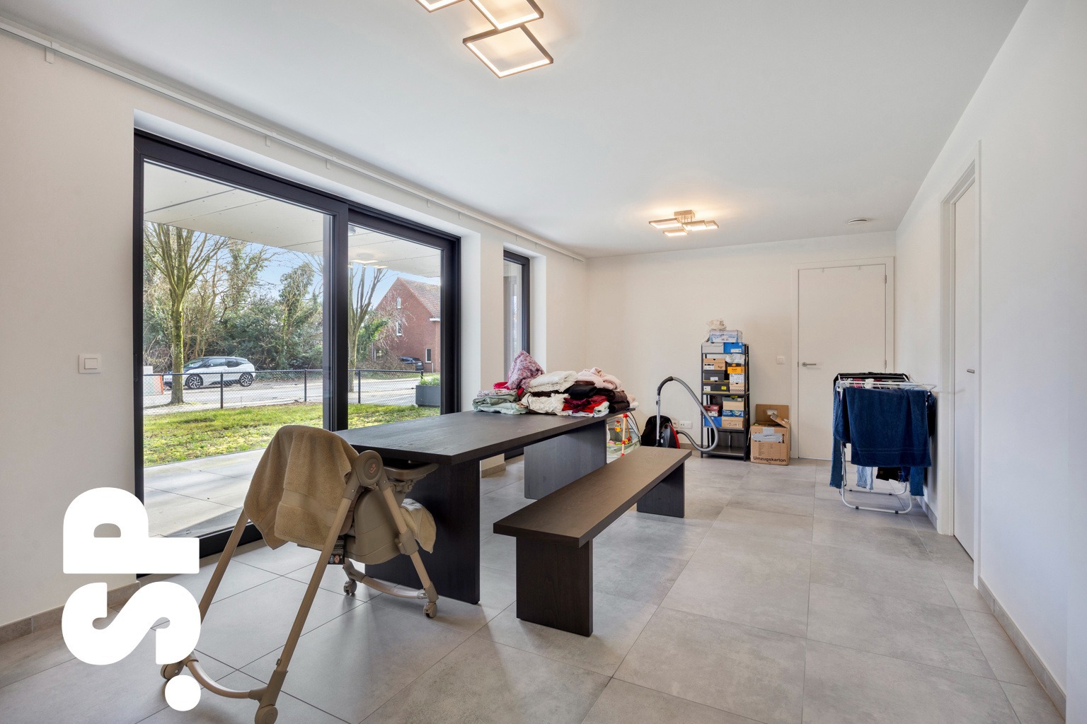 Volledig afwerkt gelijkvloers appartement met tuintje. - foto 5