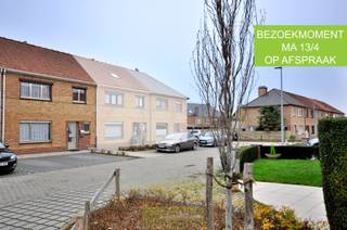 Ben jij op zoek naar een starterswoning vlakbij het centrum van Oudenaarde? Deze charmante woning is ideaal voor wie op zoek is naar rust en...