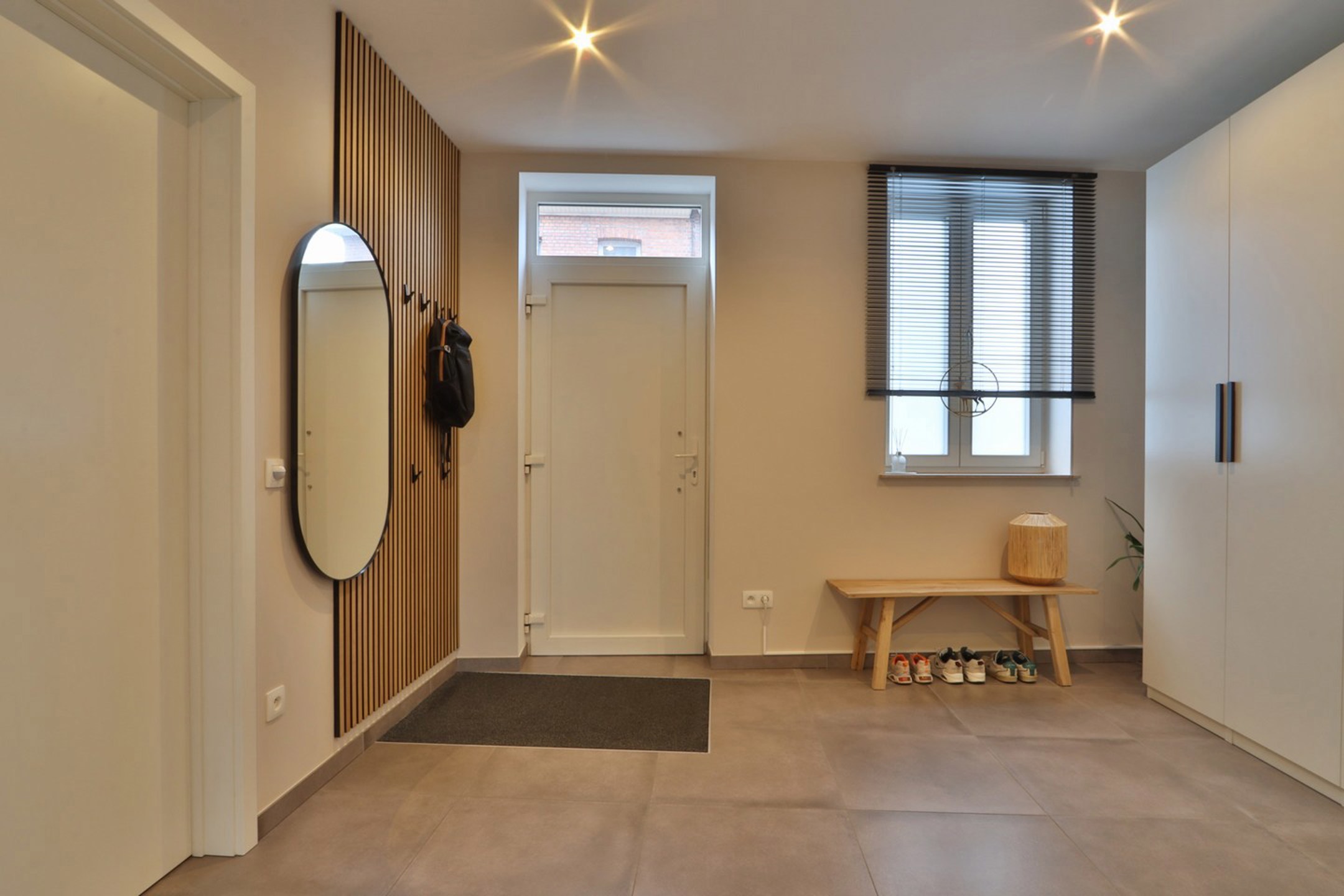 Woning met 2 slpks en tuin nabij centrum Beveren! - foto 2