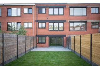 🏡 Instapklare, volledig gerenoveerde woning te koop – Laarsebaan 148, 2170 AntwerpenOp zoek naar een woning waar je meteen in kan trekken, zonder...