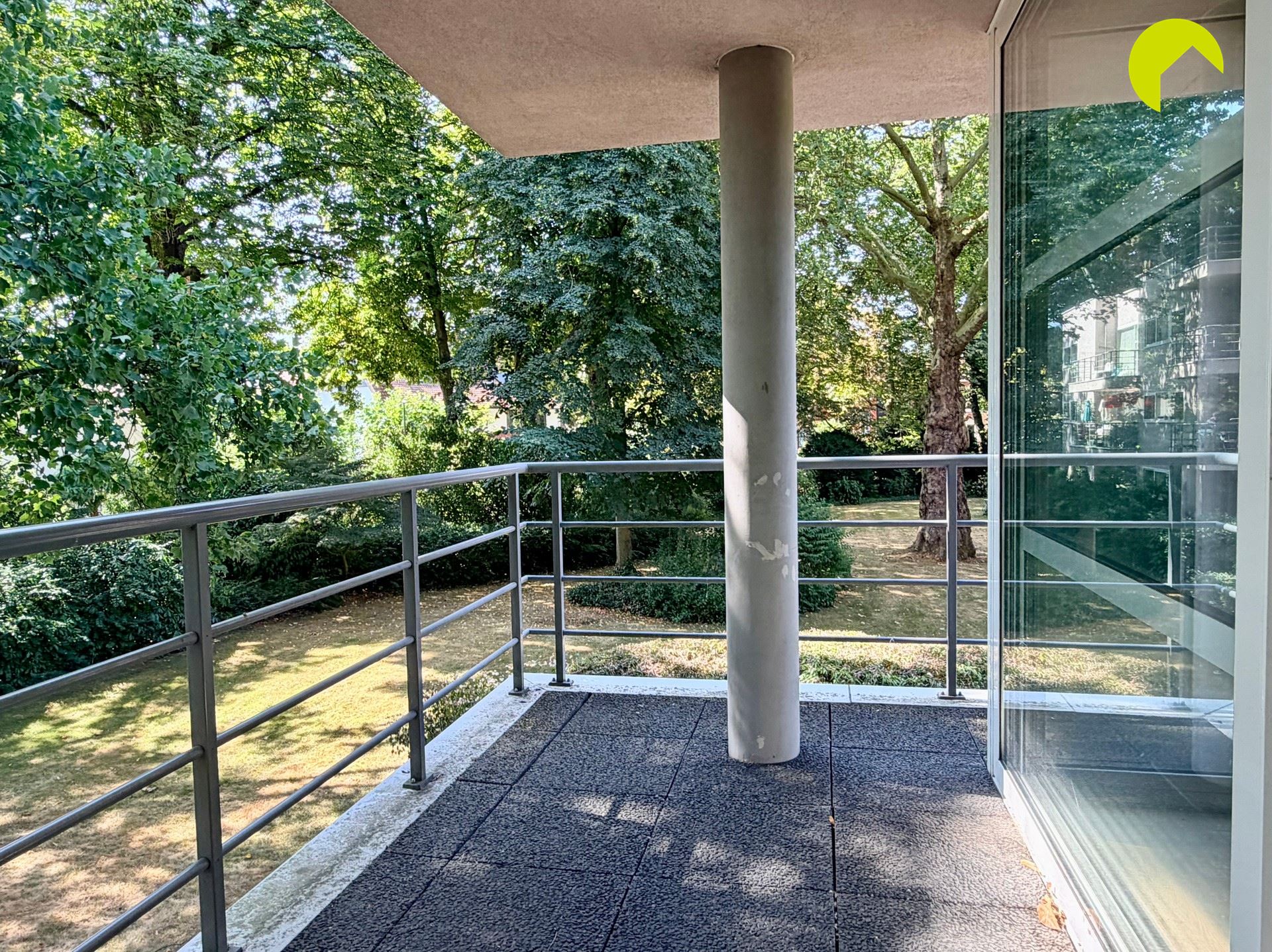 Prachtig 2 slpk appartement met parktuin in Mortsel! - foto 5
