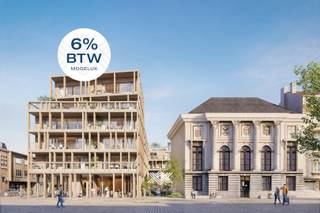 Dit drieslaapkamerappartement van 128,10 m² is gelegen op het derde verdiep en de indeling is als volgt: een inkomhal met plaats voor een vestiairekast, een lichtrijke woonkamer met open keuken, een praktische berging, een afzonderlijk toilet, drie slaapkamers en twee badkamers. Het terras heeft een oppervlakte van 19,1 m², is zuidwestelijk georiënteerd en kijkt uit over de Markt. <br /><br />Dit appartement bevindt zich in Stadshove, een nieuwe en hedendaagse woonplek gelegen pal in de kern van de Stad Deinze. Gelegen te midden de Markt van Deinze, combineert Stadshove haar zeer centrale ligging met een hoogwaardige, tijdloze architectuur met alle hedendaagse wooncomfort. Het is de ideale keuze voor wie comfortabel, energiezuinig en standingvol wil wonen vlakbij alle voorzieningen. De appartementen binnen Stadshove zijn ontworpen met zeer veel aandacht voor uiteenlopende woonwensen. Sommige bieden een prachtig uitzicht op de levendige Markt, terwijl andere zich richten op de rust van de binnentuin en het karaktervolle oude Stadhuis. <br /><br />Met zijn combinatie van een hedendaagse architectuur, hoogwaardige afwerking, zorgvuldig uitgedachte indelingen, future-proof technieken en een absolute topligging is Stadshove een nieuwbouwproject voor de bevoorrechte koper. Het belooft niet alleen een aangename woonplek te zijn, maar ook een nieuwe blikvanger op de Markt van Deinze.