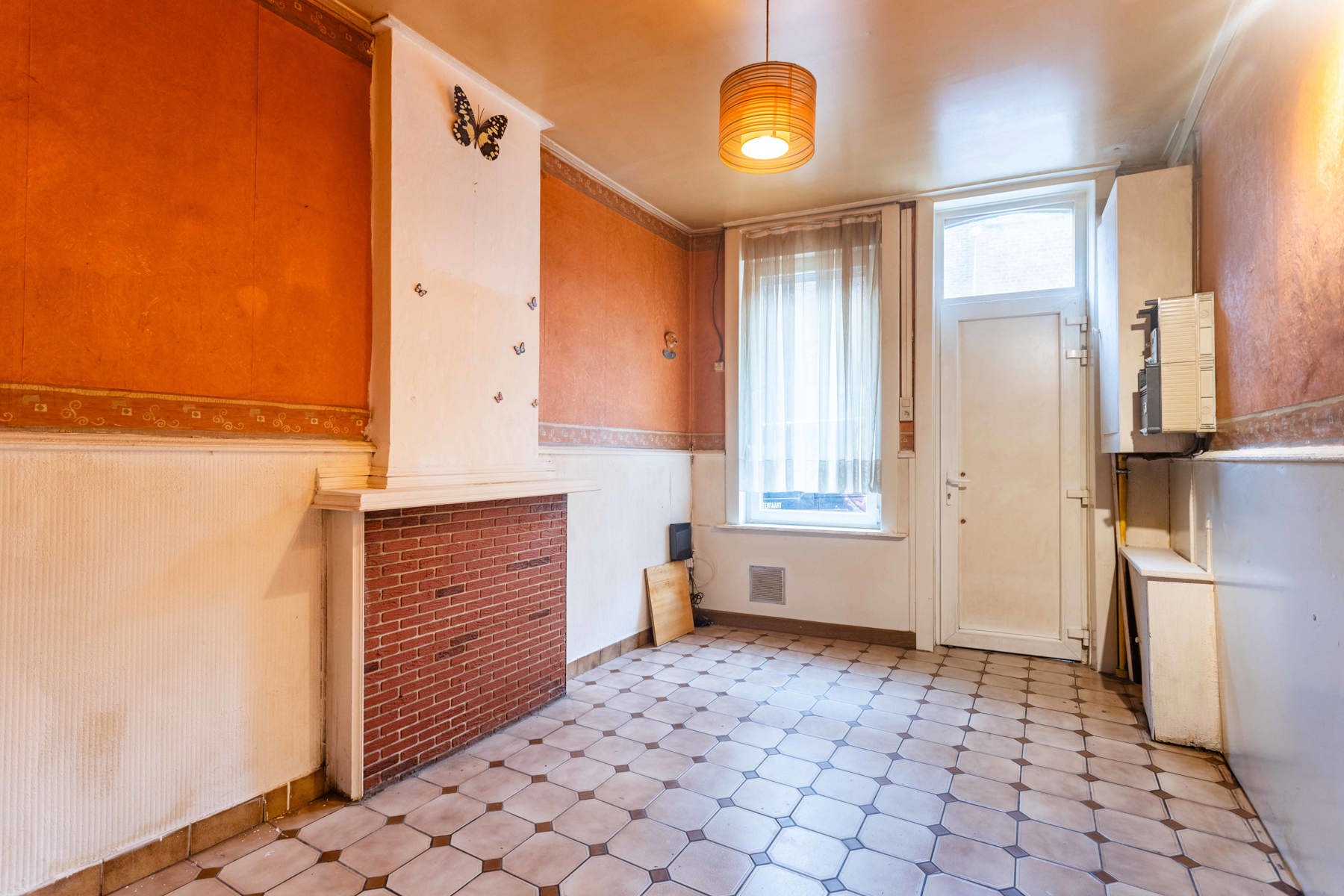 Te renoveren woning in centrum Geraardsbergen - foto 4