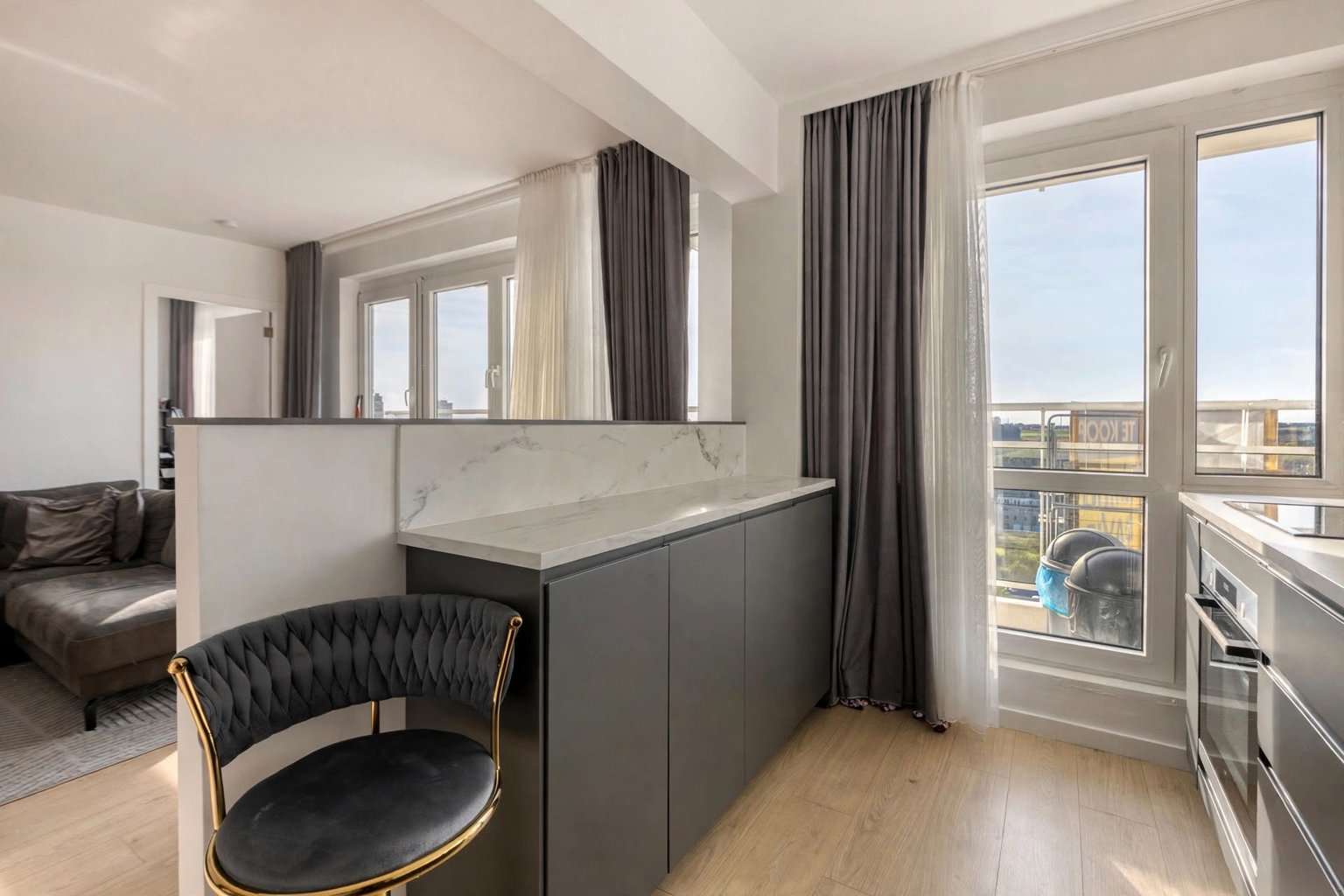 Lichtrijk gerenoveerd appartement op topligging - foto 4