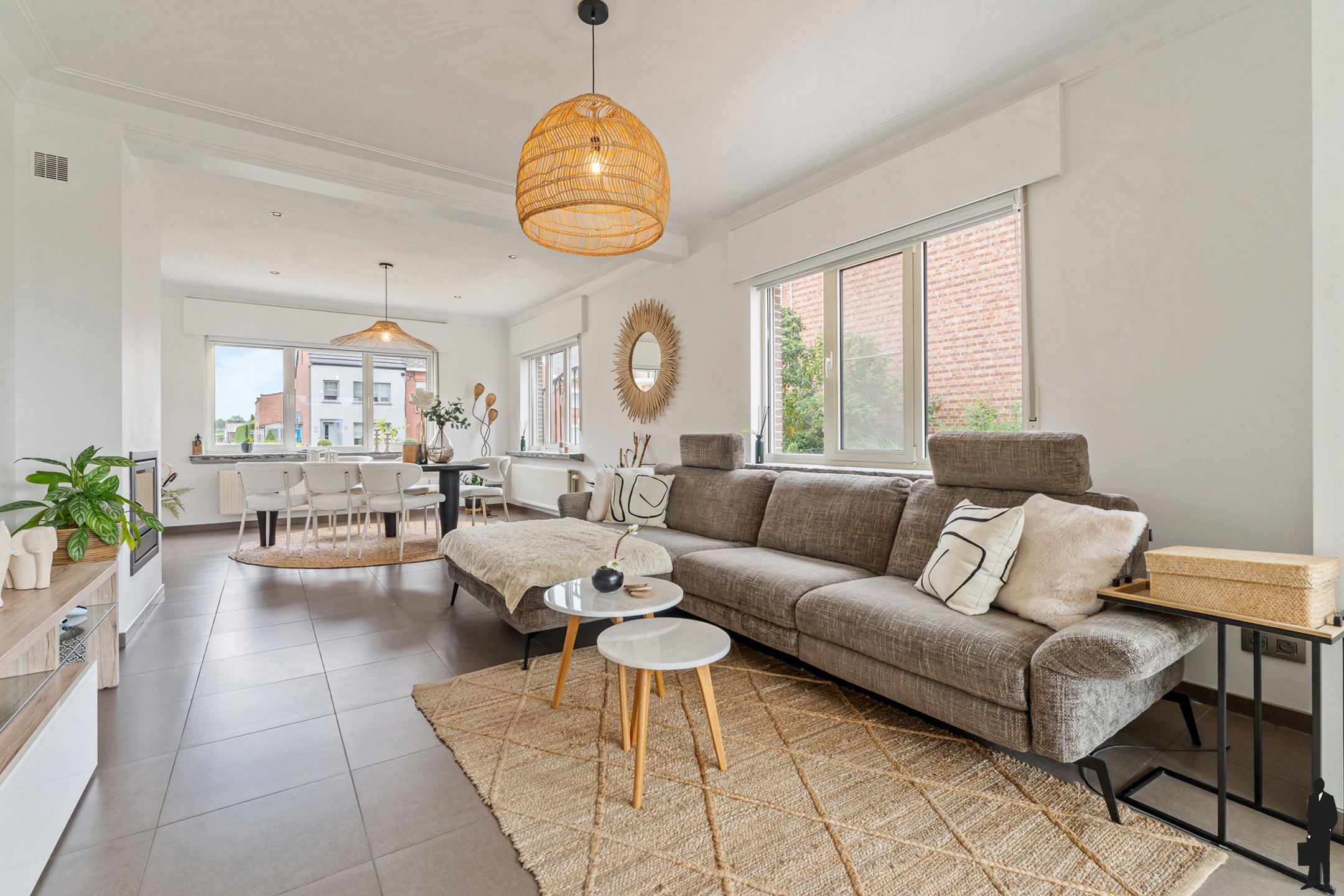 Ruime instapklare woning met garage en open zicht op 1849m². - foto 4