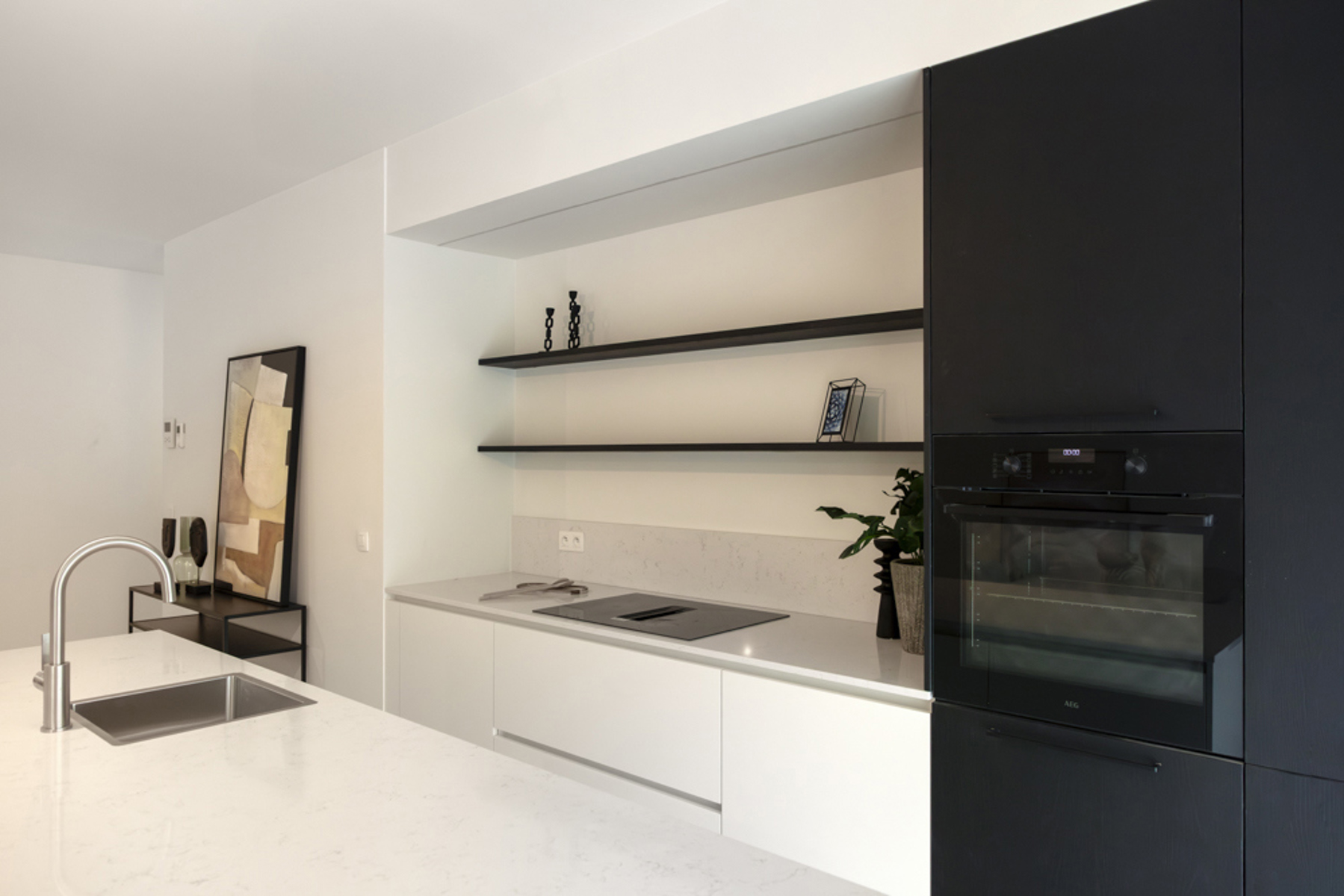 Lichtrijk 2-slaapkamerappartement met ruim (overdekt) terras - foto 4