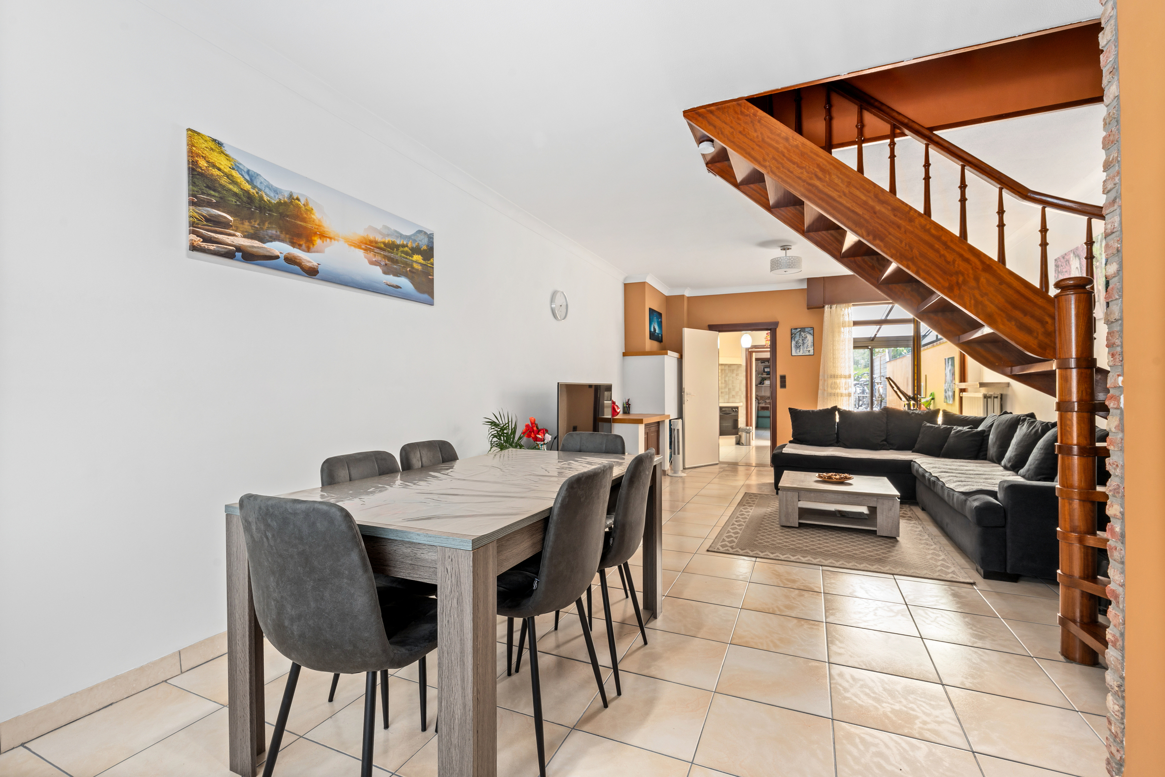 Instapklare woning met 3 slaapkamers en tuin te Sint-Niklaas - foto 4
