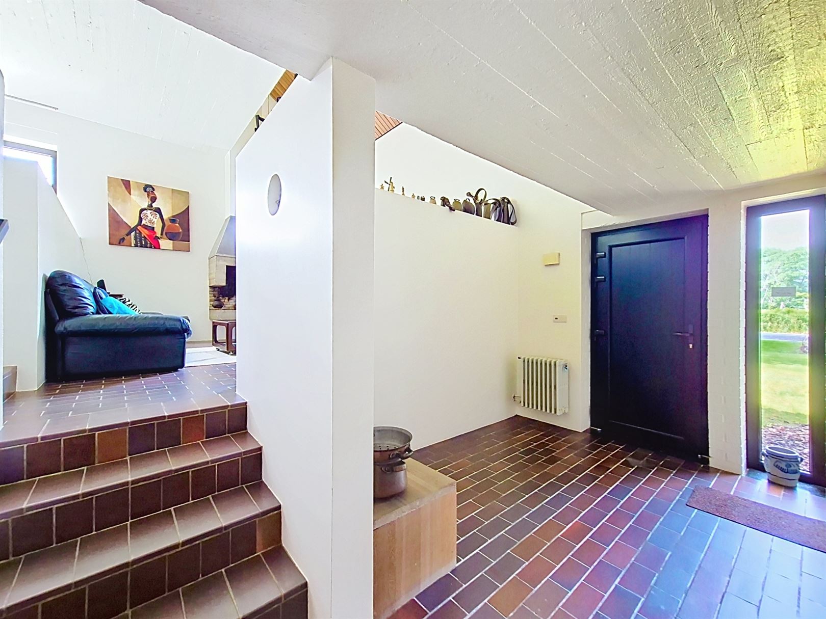 Well-maintained villa on a spacious lot - photo 4
