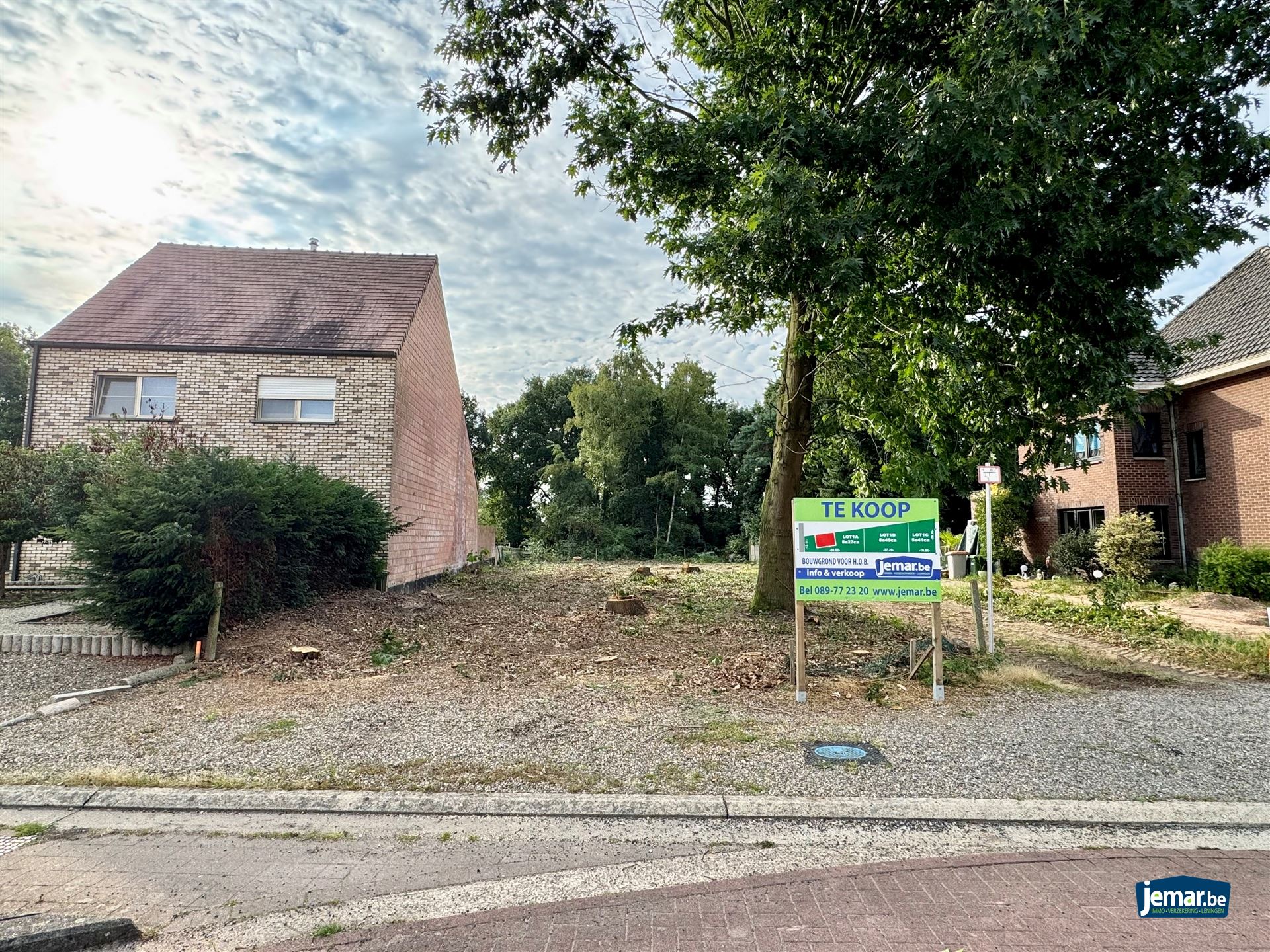 Een royale bouwgrond voor halfopen bebouwing van maar liefst 22a17! - foto 1