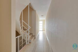 Ruim 2-slaapkamerappartement met balkon, garage én kelder – Topligging in het centrumOp zoek naar comfortabel wonen in het hartje van Arendonk? Dit...