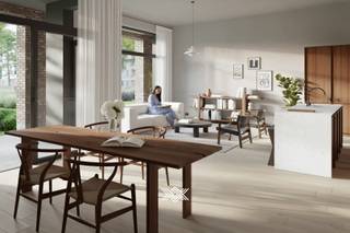 Dit appartement van 175 m² beschikt over een lichtrijke eet- en leefruimte met extra hoge plafonds en een zuid gericht terras van 22 m² langs de parktuin. Bij binnenkomst vindt u een fietsenberging met aansluitend de vestiairehal en de trap naar de verdieping. Op het gelijkvloers vindt u de open keuken met kookeiland en praktische berging. Op de verdieping zijn drie ruime slaapkamers, waarvan één met en-suite badkamer en het tweede terras van 8 m². De nachthal biedt toegang tot een toilet en een tweede badkamer.<br /><br />Met +7.700 m² nieuw parkgebied biedt O’Vert een thuis voor jong en oud met een gevarieerd aanbod van appartementen.<br /><br />Dankzij de nieuwe Verapazbrug werd de stadsring R40 verlegd via de Afrikalaan. Dok Noord kreeg hierdoor een autoluwe kade met éénrichtingsverkeer, een tram en heel veel bijkomend groen. <br /><br />O'Vert krijgt een aansluiting op het Gentse warmtenet, fotovoltaïsche panelen en geavanceerde ventilatiesystemen. Ondergrondse parkeervoorzieningen bieden een droge en veilige toegang tot uw nieuwe thuis temidden het groen. De combinatie van een topligging, hoogwaardige architectuur en duurzame technieken maakt O'Vert bijzonder aantrekkelijk voor zowel eigenaars-bewoners als investeerders.<br /><br />Verlaagd BTW-tarief van 6% mogelijk op de volledige constructiewaarde.<br /><br />Het volledige aanbod van O'Vert vind je bij Landbergh, steeds welkom voor een vrijblijvende toelichting via jef@landbergh.be of 09 225 25 24.