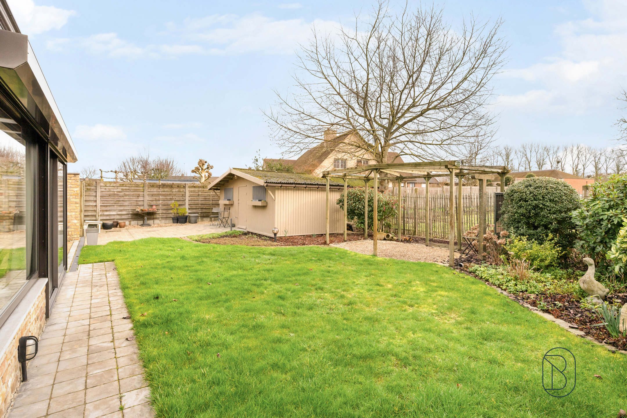 Topgelegen instapklare charmante woning vlakbij centrum Waregem! - foto 2