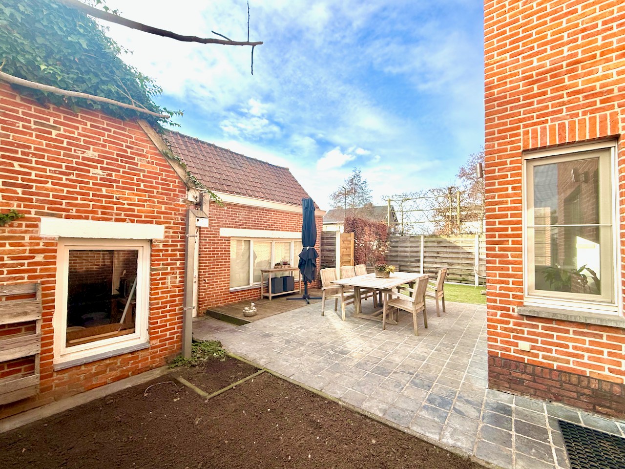 Instapklare, karaktervolle ALLEENSTAANDE woning op topligging in Ertvelde ! - foto 5