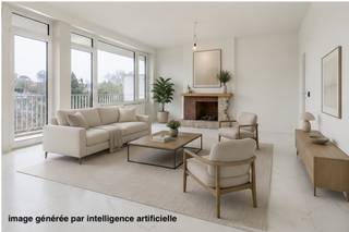 <strong>7e doorzon • Gerenoveerd 2025 • Twee balcons</strong><br /><br />Op de 7e verdieping van een verzorgd gebouw uit 1968 biedt dit volledig gerenoveerde doorzonappartement (2025) talrijke voordelen: royale volumes, vrij zicht, lichtinval aan beide zijden, driedubbele beglazing en twee balkons (±9,5 m² elk) om zowel 's ochtends als 's avonds van te genieten.<br /><br /><strong>±97 m² netto (111 m² bruto) • 3 slaapkamers • 2 doucheruimtes • Kelder + grote garage ±18 m² (€30.000)</strong><br /><br />De ruimte ontvouwt zich vloeiend: inkomhal (±5 m²), ruime woonkamer (±35 m²) die uitgeeft op beide balkons, volledig uitgeruste keuken (±7,5 m²), nachthall (±5 m²), drie slaapkamers (±10 m², ±10 m², ±15 m²) en twee doucheruimtes - douchekamer (±4 m²) + badkamer met ligbad (±4,5 m²). <br />EPC: D-.<br /><br />In bijlage: kelder (±10 m²) en grote privé-garagebox (±18 m²) in de kelder.<br /><br /><strong>Alsembergsesteenweg • Hoofdas Sint-Gillis/Vorst/Ukkel</strong><br /><br />Gewilde ligging op een structurerende as: winkels, diensten en vervoer in de onmiddellijke nabijheid, met vlotte verbindingen naar het centrum en de residentiële wijken.<br />Een instapklaar gezinsappartement, compleet en rationeel: ideaal als uiterst functionele hoofdverblijfplaats.<br /><br />Geïnteresseerd?<br />Klik op "<span>Een bezoek reserveren</span>" rechtsboven om online uw tijdslot te kiezen.<br /><br /><strong>We Invest BXL-ALTITUDE | bruxelles.altitude@weinvest.be | 02/217.22.91</strong>