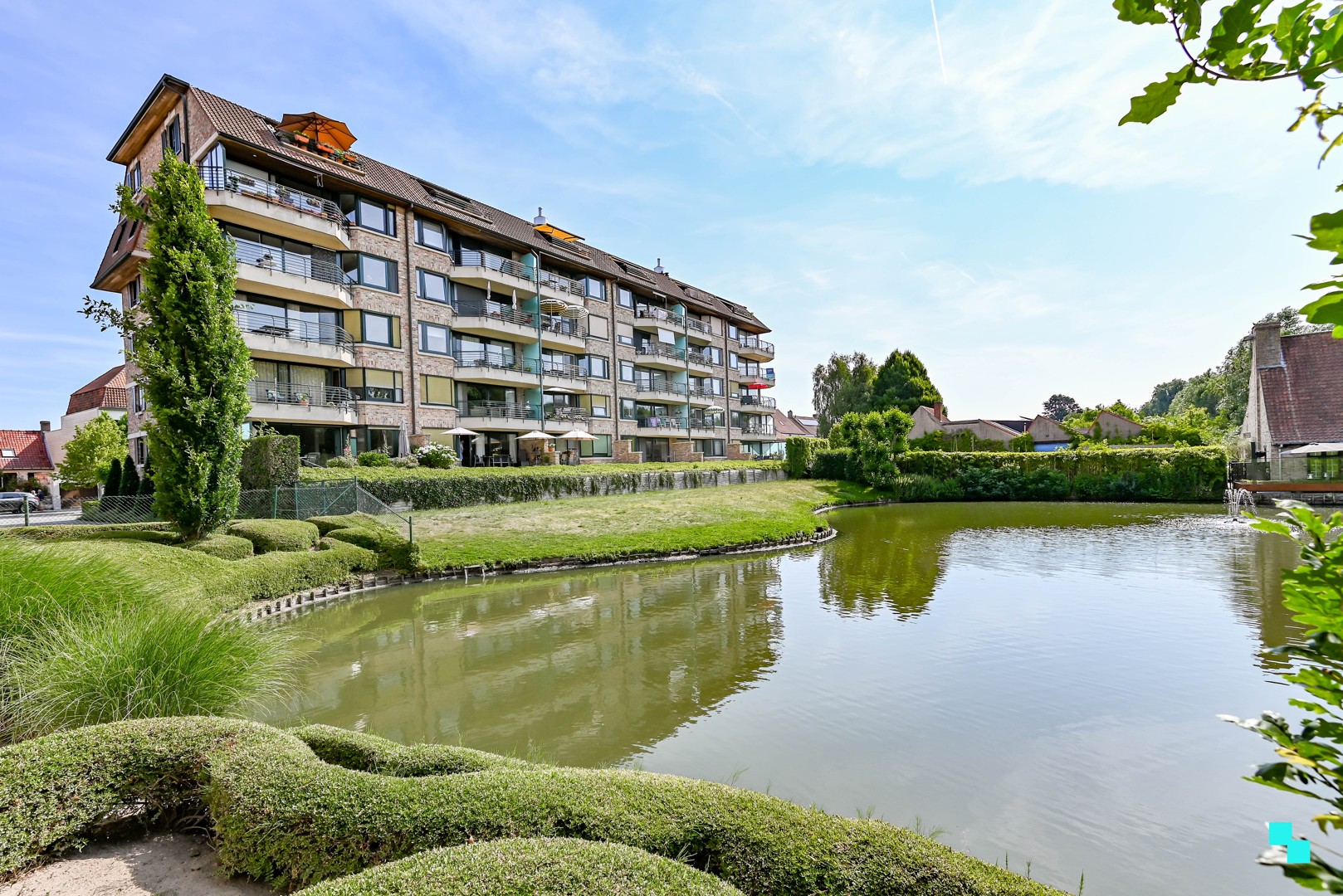 Ruim 2-slaapkamerappartement met zonneterras en aparte garagebox in Emelgem - foto 1