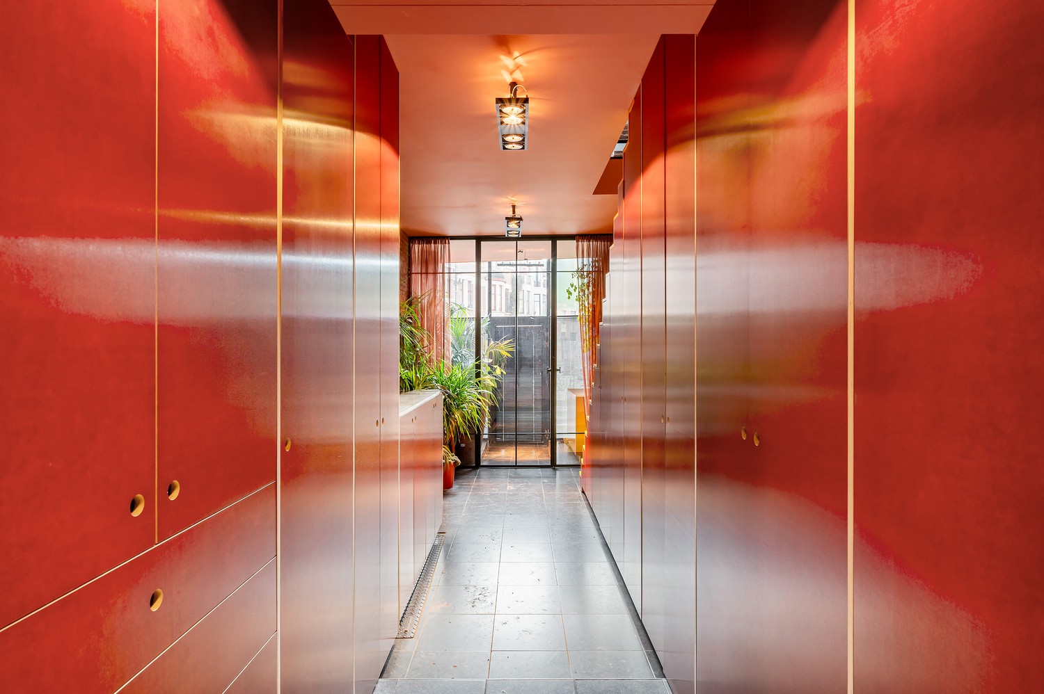 Karaktervolle erfgoedwoning op topligging tegenover de Sint-Gummaruskerk. - foto 5