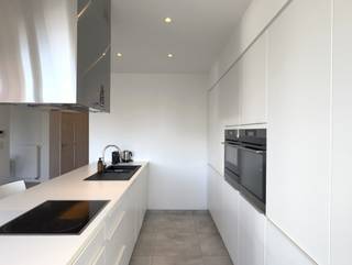 Dit prachtig lichtrijke appartement van ca 115 m² is gelegen op de Frankrijklei met een uniek zicht op de OLV van Genadekerk. Tussen het Stadspark...