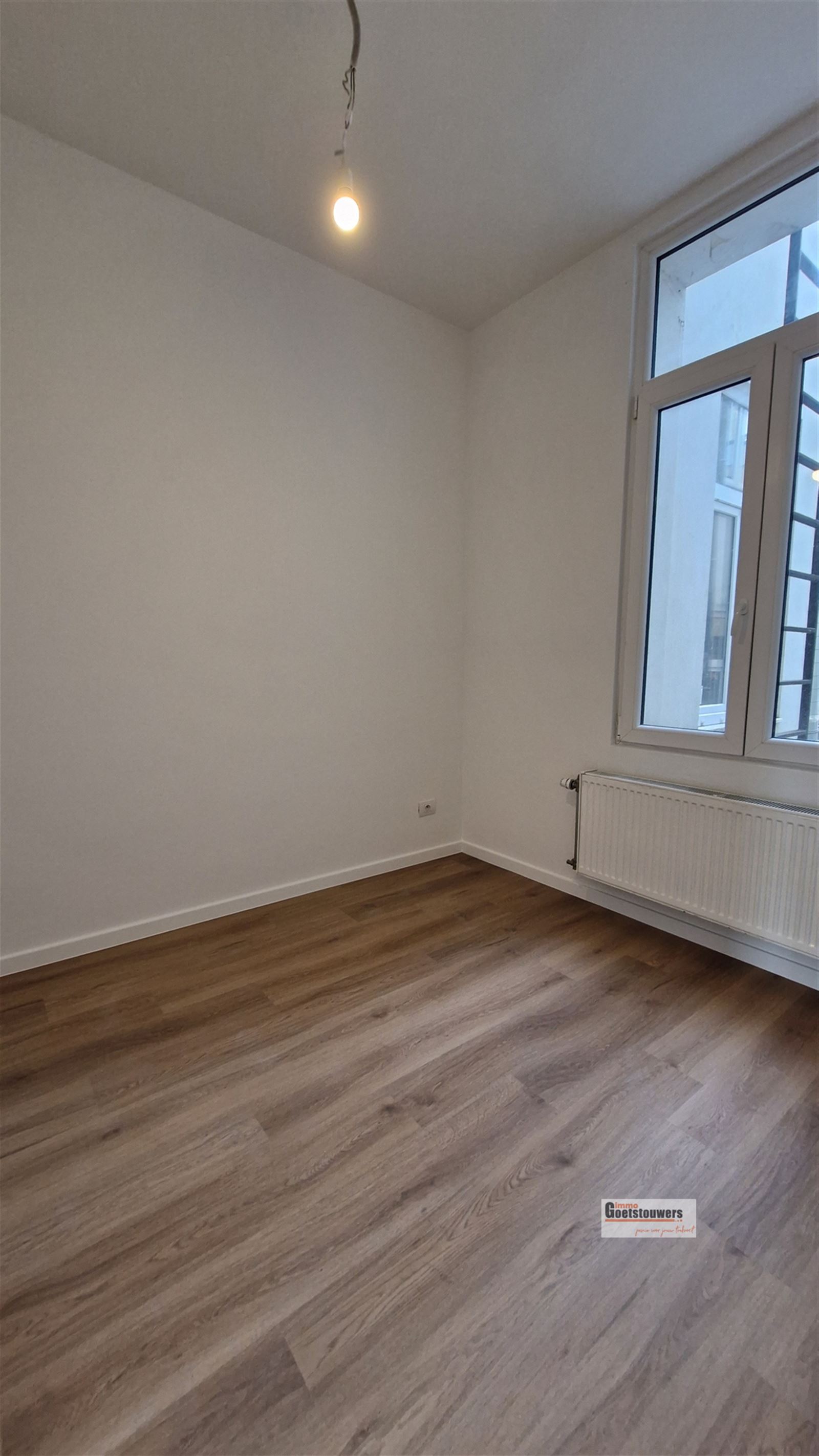 Gerenoveerd app op de 1ste verd. met 2 slaapkamers - foto 4